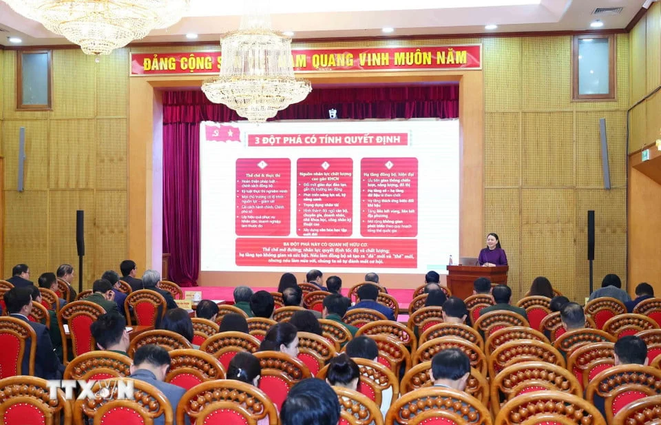 Đảng ủy Cục Quản lý tài nguyên nước tham dự trực tuyến Hội nghị thông báo nhanh kết quả Đại hội đại biểu toàn quốc lần thứ XIV của Đảng